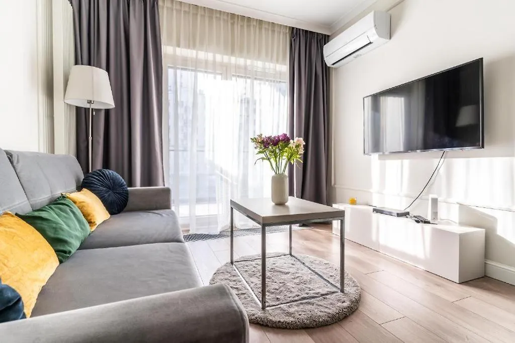 Mennica Residence Apartments Varsó